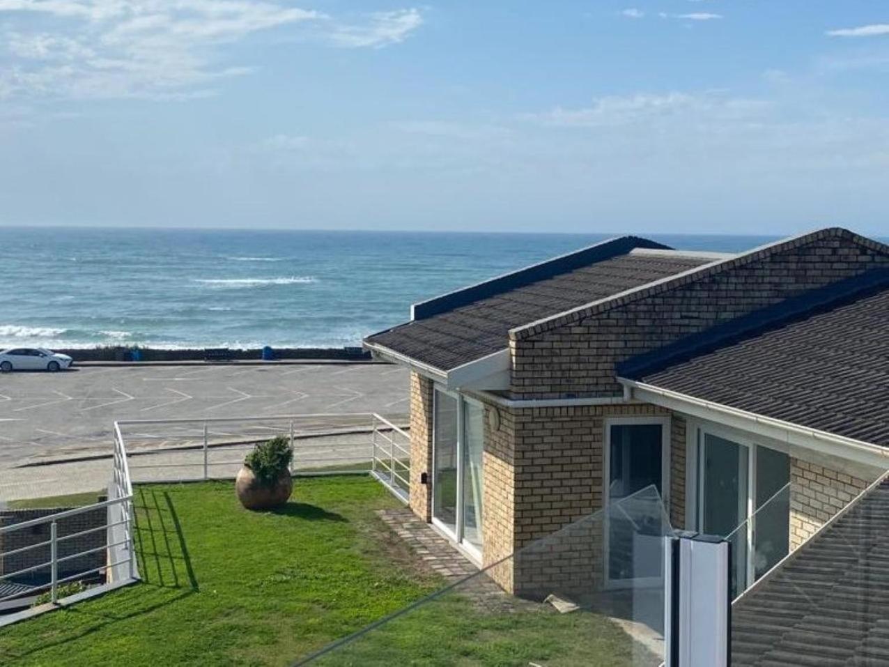 Kelly'S Beachfront Apartments Port Alfred Habitación foto